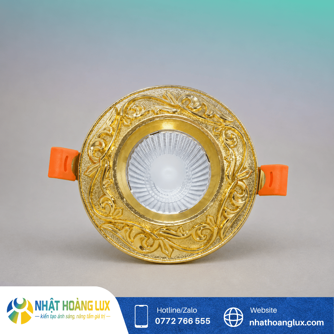 Bài đăng Instagram đỏ beige sang trọng hiện đại khung khuyến mãi mỹ phẩm chăm sóc sắc đẹp tết (39)
